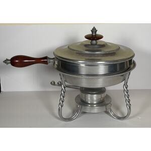 Buenilum B. W. Hammered Aluminum Chafing Dish Wooden Handle and Knob